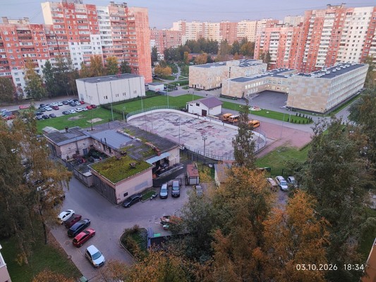 Продам трехкомнатную (3-комн.) квартиру, Маршала Захарова ул, 50к1, Санкт-Петербург г