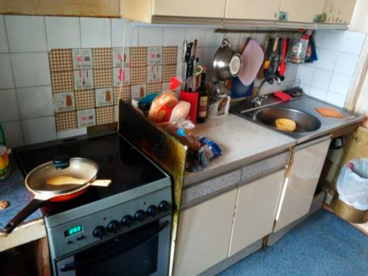 Продам трехкомнатную (3-комн.) квартиру, Маршала Захарова ул, 50к1, Санкт-Петербург г