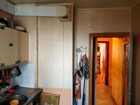 Продам трехкомнатную (3-комн.) квартиру, Маршала Захарова ул, 50к1, Санкт-Петербург г