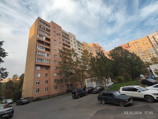 Продам трехкомнатную (3-комн.) квартиру, Маршала Захарова ул, 50к1, Санкт-Петербург г