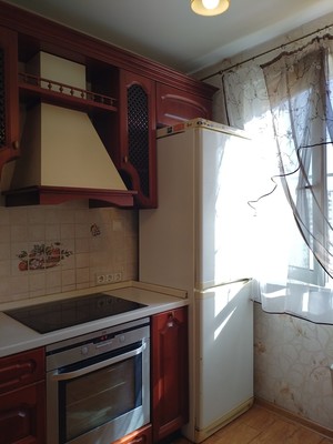 Продам двухкомнатную (2-комн.) квартиру, Марьинский б-р, 11, Москва г