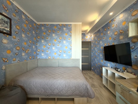 Продам трехкомнатную (3-комн.) квартиру, Рыбацкий пр-кт, 18к2, Санкт-Петербург г