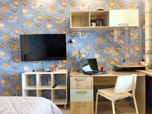 Продам трехкомнатную (3-комн.) квартиру, Рыбацкий пр-кт, 18к2, Санкт-Петербург г
