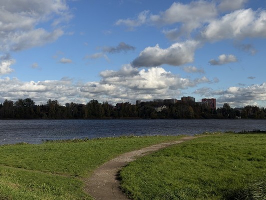 Продам трехкомнатную (3-комн.) квартиру, Рыбацкий пр-кт, 18к2, Санкт-Петербург г