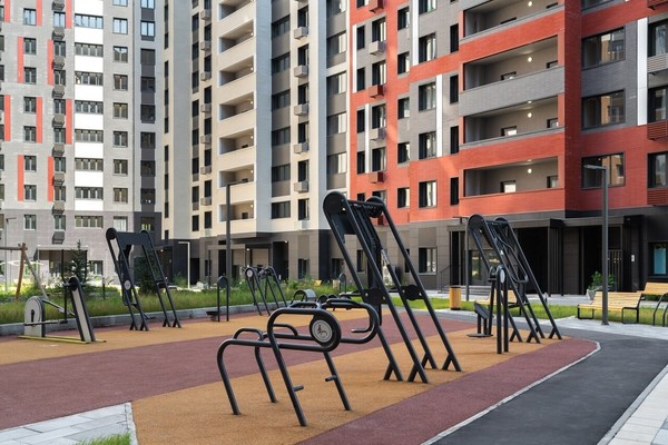 Продам трехкомнатную (3-комн.) квартиру, Полковника Романова ул, 5, Нагорное п