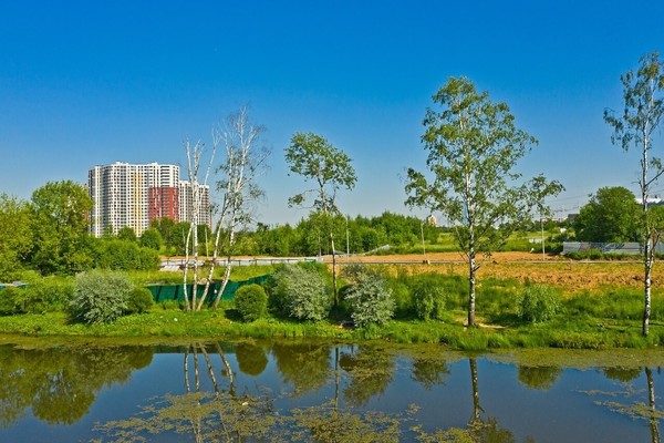 Продам трехкомнатную (3-комн.) квартиру, Полковника Романова ул, 5, Нагорное п