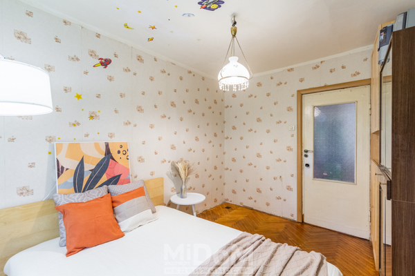 Продам двухкомнатную (2-комн.) квартиру, Тихорецкий пр-кт, 7к4, Санкт-Петербург г