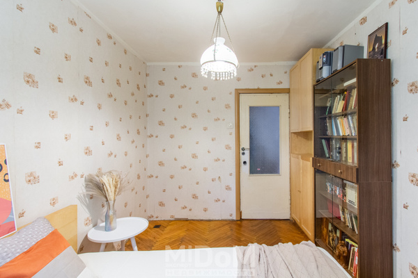 Продам двухкомнатную (2-комн.) квартиру, Тихорецкий пр-кт, 7к4, Санкт-Петербург г