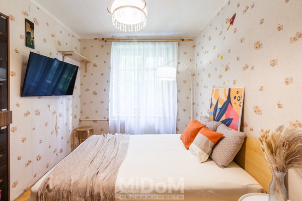 Продам двухкомнатную (2-комн.) квартиру, Тихорецкий пр-кт, 7к4, Санкт-Петербург г