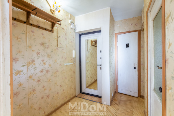 Продам двухкомнатную (2-комн.) квартиру, Тихорецкий пр-кт, 7к4, Санкт-Петербург г