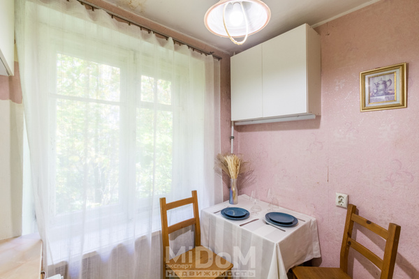 Продам двухкомнатную (2-комн.) квартиру, Тихорецкий пр-кт, 7к4, Санкт-Петербург г