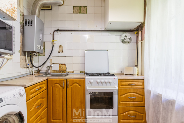 Продам двухкомнатную (2-комн.) квартиру, Тихорецкий пр-кт, 7к4, Санкт-Петербург г