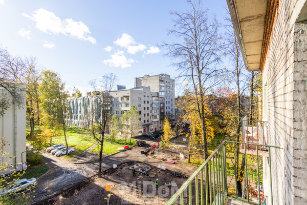 Продам двухкомнатную (2-комн.) квартиру, Тихорецкий пр-кт, 7к4, Санкт-Петербург г