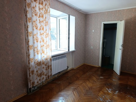 Продам двухкомнатную (2-комн.) квартиру, Горького ул, 66, Анапа г