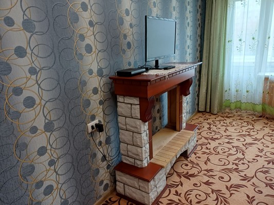 Продам трехкомнатную (3-комн.) квартиру, Псковская ул, 38, Великий Новгород г