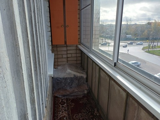 Продам трехкомнатную (3-комн.) квартиру, Псковская ул, 38, Великий Новгород г