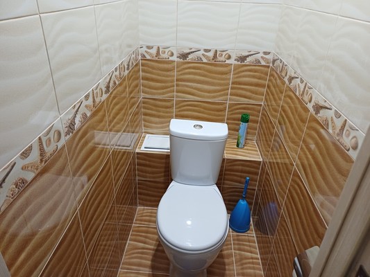 Продам трехкомнатную (3-комн.) квартиру, Псковская ул, 38, Великий Новгород г
