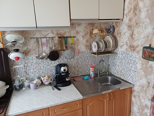 Продам трехкомнатную (3-комн.) квартиру, Псковская ул, 38, Великий Новгород г
