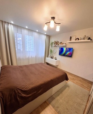 Продам двухкомнатную (2-комн.) квартиру, Северный (Купелинка мкр) кв-л, 15, Сапроново д