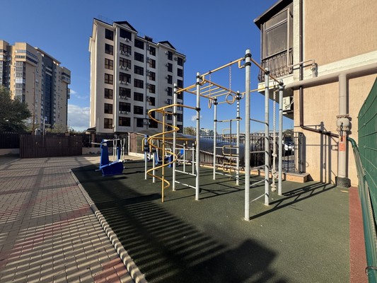 Продам однокомнатную (1-комн.) квартиру, Суворовская ул, 71, Новороссийск г