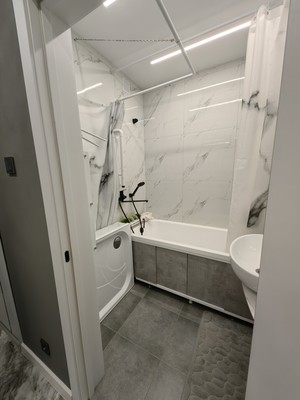 Продам трехкомнатную (3-комн.) квартиру, Победы пр-кт, 78а, Казань г