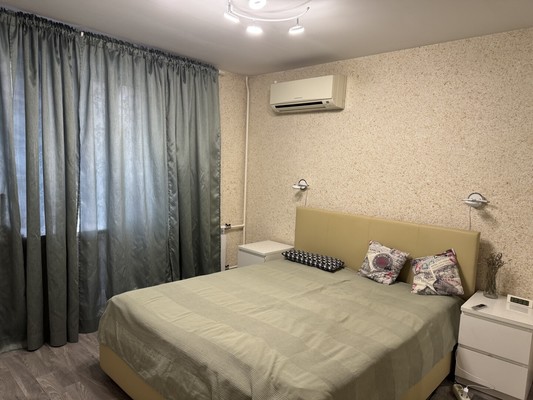 Продам двухкомнатную (2-комн.) квартиру, Волочаевская ул, 2к1, Москва г