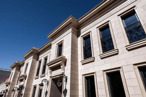 Продам коммерческое помещение 1 000 м2, Большая Татарская ул, 21 4, Москва г
