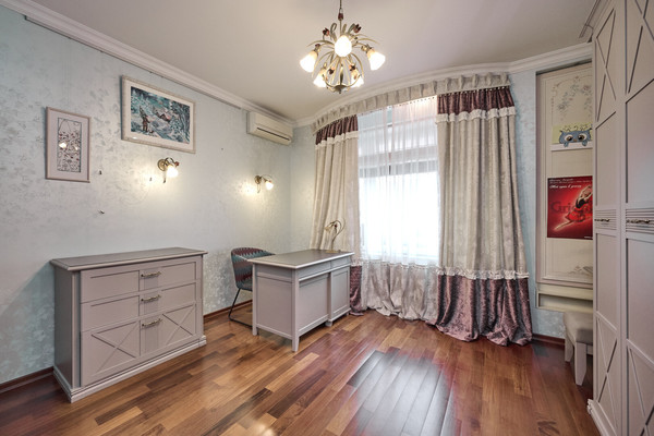 Продам многокомнатную квартиру, Зеленодольская ул, 36к2, Москва г