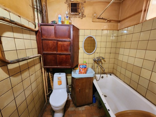 Продам однокомнатную (1-комн.) квартиру, Гудованцева ул, 43к4, Казань г