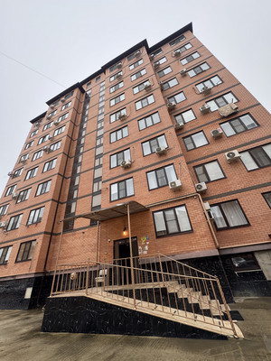 Продам двухкомнатную (2-комн.) квартиру, Луговая ул, 71к4, Яблоновский пгт