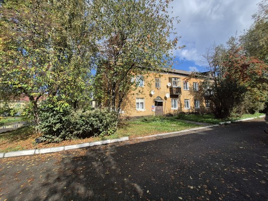 Продам двухкомнатную (2-комн.) квартиру, Циолковского ул, 27, Нижний Тагил г