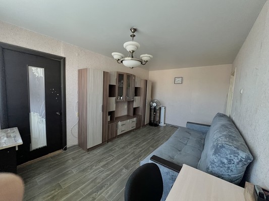 Продам трехкомнатную (3-комн.) квартиру, Зари ул, 48, Нижний Тагил г