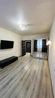 Продам однокомнатную (1-комн.) квартиру, Крымская ул, 8, Раменское г
