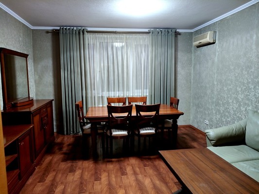 Продам трехкомнатную (3-комн.) квартиру, Мячковский б-р, 3, Москва г