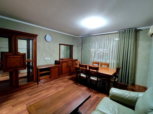 Продам трехкомнатную (3-комн.) квартиру, Мячковский б-р, 3, Москва г