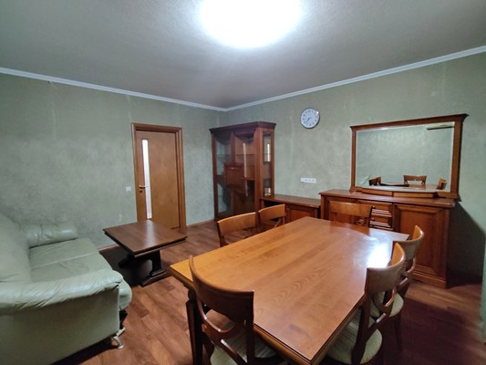 Продам трехкомнатную (3-комн.) квартиру, Мячковский б-р, 3, Москва г