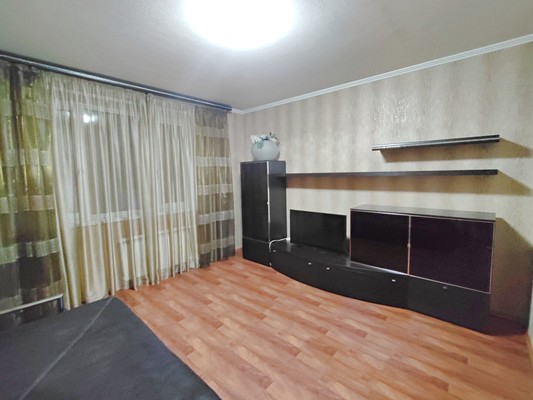Продам трехкомнатную (3-комн.) квартиру, Мячковский б-р, 3, Москва г
