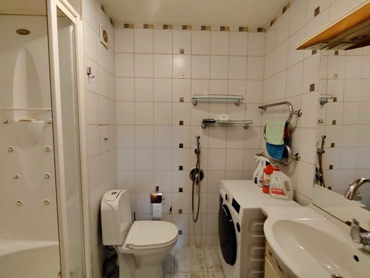 Продам трехкомнатную (3-комн.) квартиру, Мячковский б-р, 3, Москва г