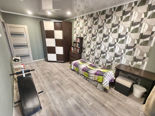 Продам двухкомнатную (2-комн.) квартиру, 1 мкр, 31, Кропоткин г
