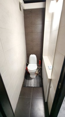 Продам трехкомнатную (3-комн.) квартиру, 1 мкр, 47, Кропоткин г