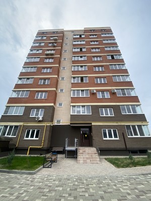 Продам двухкомнатную (2-комн.) квартиру, Колхозная ул, 52/2, Тихорецк г