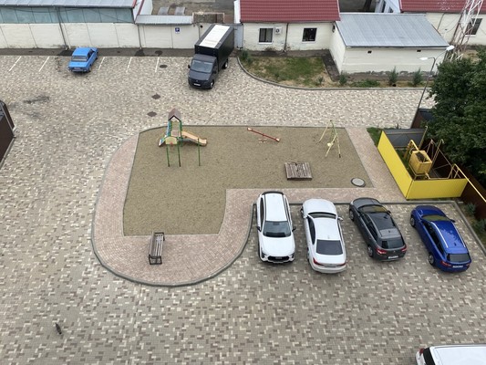 Продам двухкомнатную (2-комн.) квартиру, Колхозная ул, 52/2, Тихорецк г