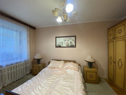 Продам двухкомнатную (2-комн.) квартиру, Московская ул, 185, Тихорецк г
