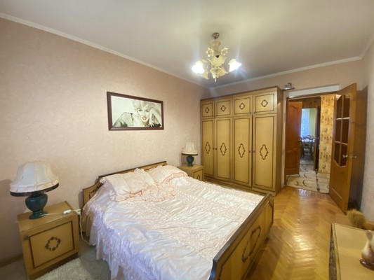 Продам двухкомнатную (2-комн.) квартиру, Московская ул, 185, Тихорецк г