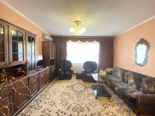 Продам двухкомнатную (2-комн.) квартиру, Московская ул, 185, Тихорецк г