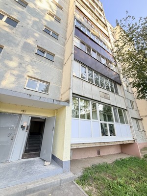 Продам двухкомнатную (2-комн.) квартиру, Кул Гали ул, 9/95, Казань г