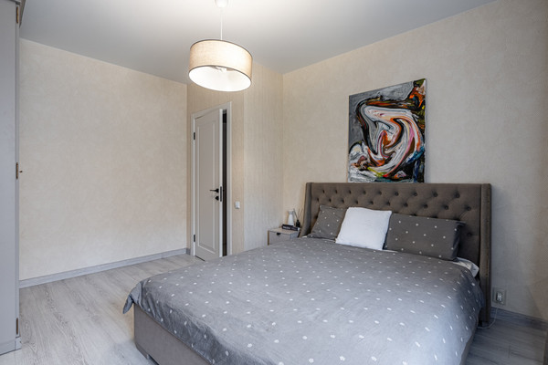 Продам трехкомнатную (3-комн.) квартиру, Николая Ершова ул, 62д, Казань г