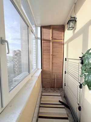Продам трехкомнатную (3-комн.) квартиру, Калинина ул, 60, Казань г