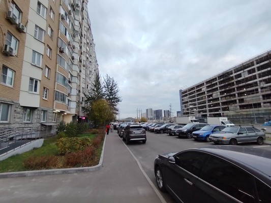 Продам трехкомнатную (3-комн.) квартиру, Дмитриевского ул, 9, Москва г