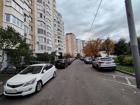 Продам трехкомнатную (3-комн.) квартиру, Дмитриевского ул, 9, Москва г